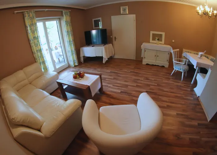 Haus Im Park Apartment